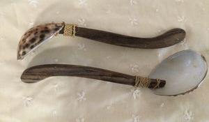 🌮Beautiful Cowrie shell and coconut wood spoon set of 2. New in package